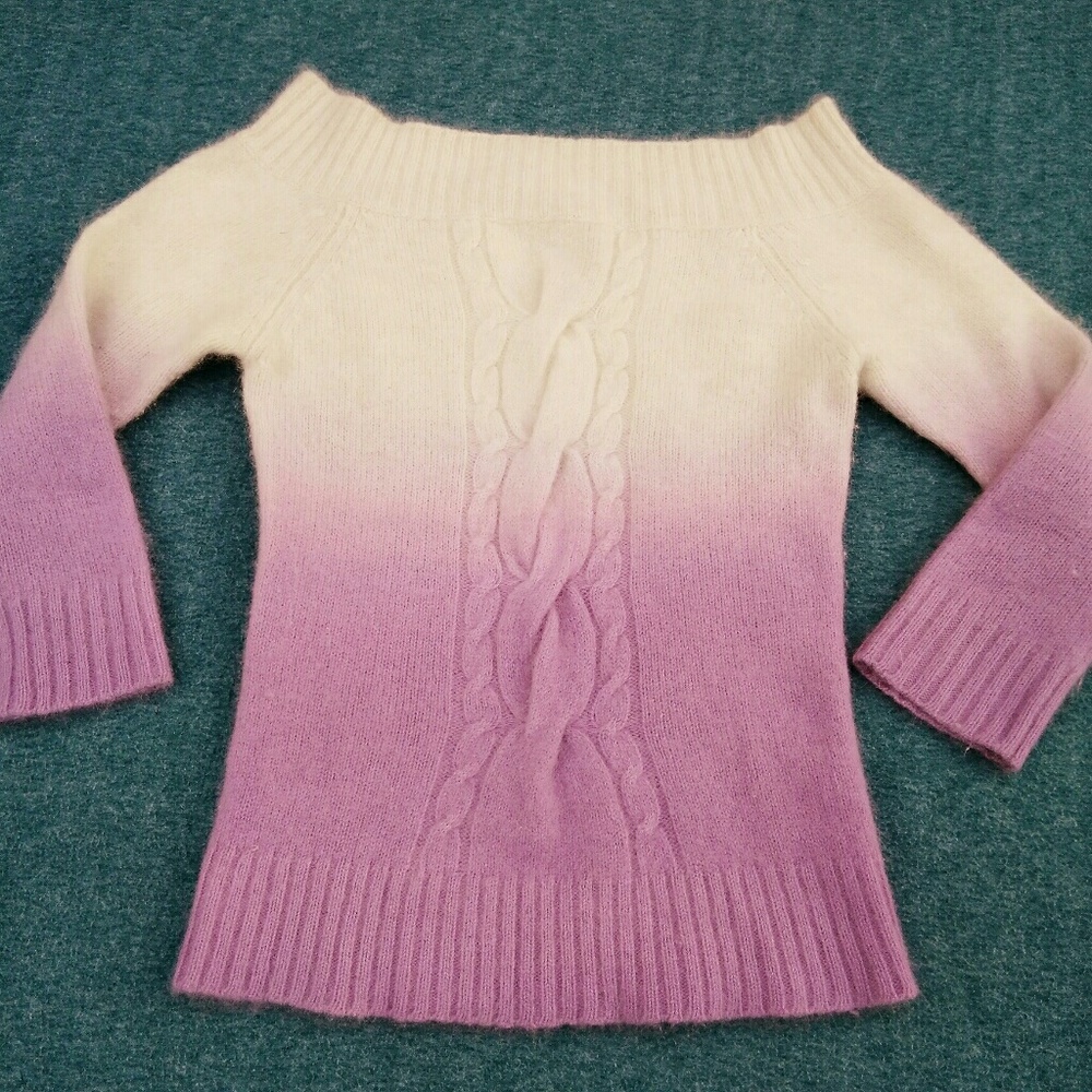 Guess Soft Half Sleeve Sweater in Small
